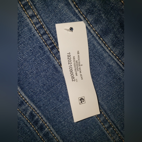 💖No Boundaries Juniors High Rise Mom Jeans (Size 9) - Picture 12 of 14
